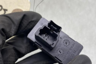 Interrupteur de leve vitre avant droit PEUGEOT 407