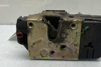 Serrure arriere droit PEUGEOT 206