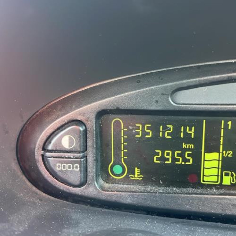 Verin de coffre CITROEN XSARA PICASSO Photo n°15