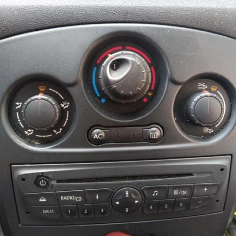 Pare soleil gauche RENAULT CLIO 3 Photo n°12