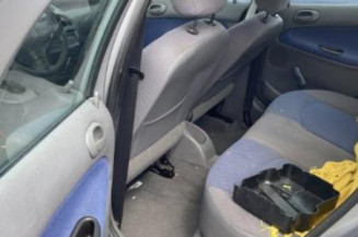 Serrure avant droit PEUGEOT 206