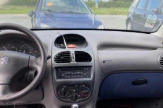 Serrure avant droit PEUGEOT 206