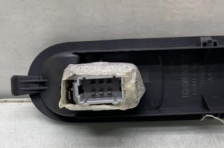 Interrupteur de leve vitre avant droit RENAULT SCENIC 2