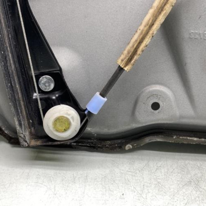 Leve vitre electrique avant droit VOLKSWAGEN GOLF 4 Photo n°7