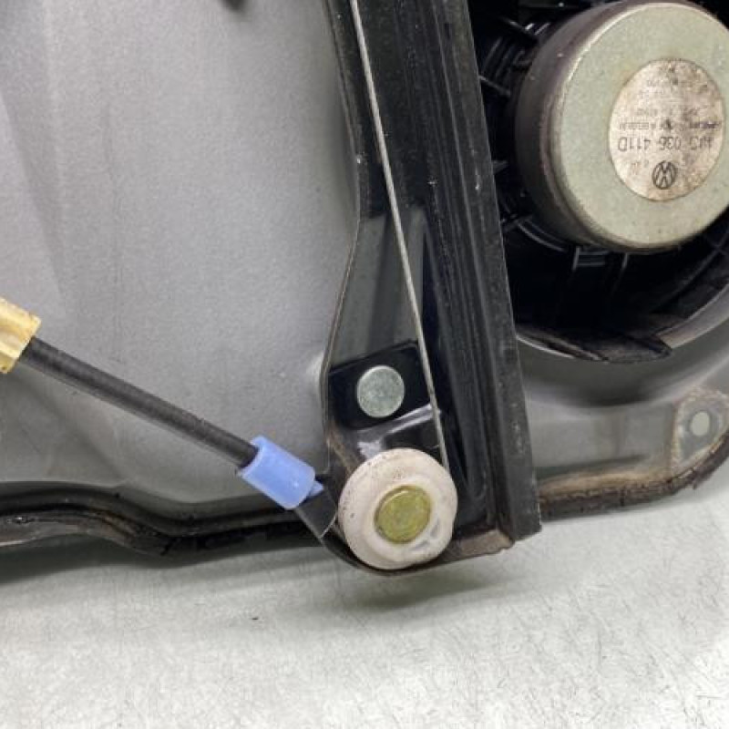 Leve vitre electrique avant droit VOLKSWAGEN GOLF 4 Photo n°8