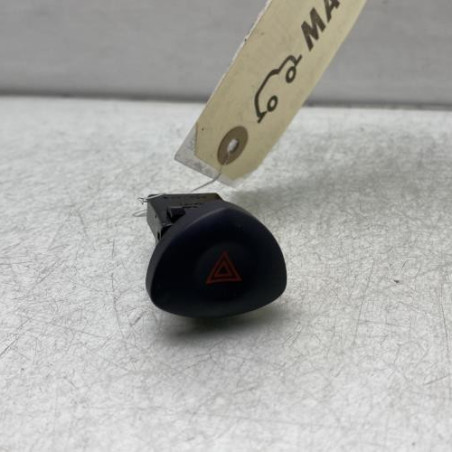 Bouton de warning RENAULT CLIO 2 Photo n°1