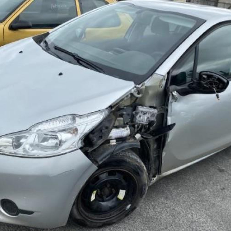 Charniere de capot PEUGEOT 208 1 Photo n°15