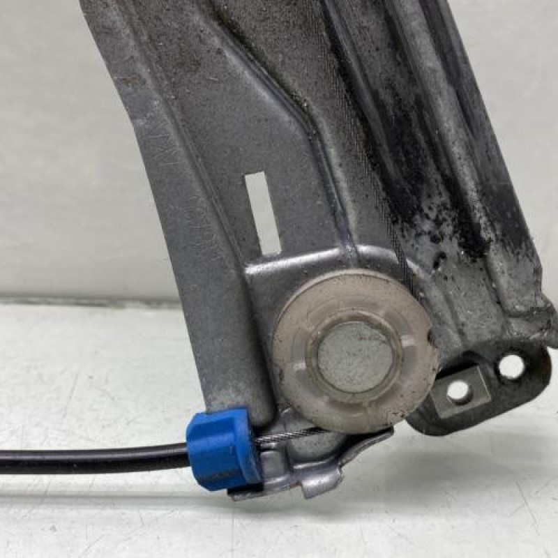 Leve vitre electrique avant droit RENAULT CLIO 3 Photo n°2