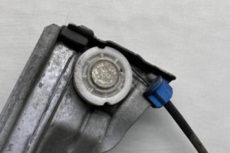 Leve vitre electrique avant droit RENAULT CLIO 3