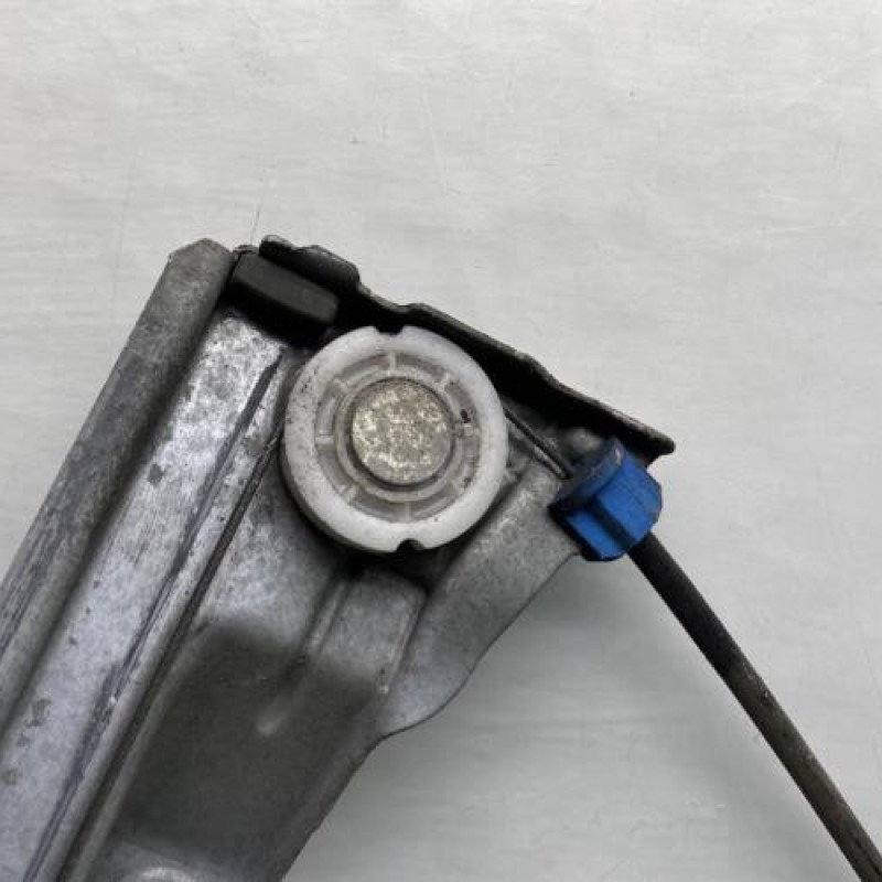 Leve vitre electrique avant droit RENAULT CLIO 3 Photo n°5