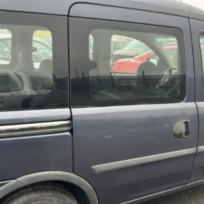Leve vitre electrique avant gauche OPEL COMBO C Photo n°11