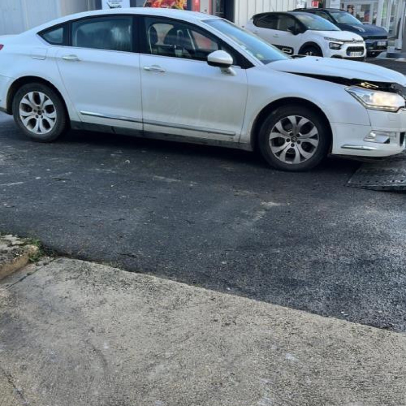 Calculateur moteur CITROEN C5 2 Photo n°5