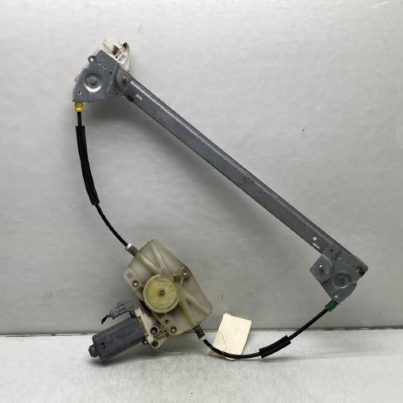 Leve vitre electrique avant droit PEUGEOT 406 Photo n°5