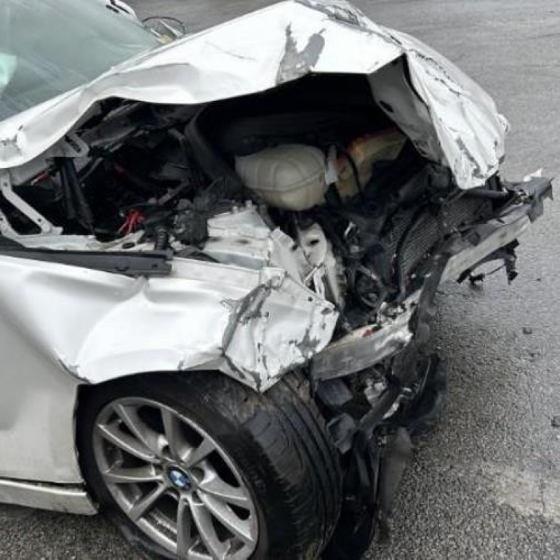 Renfort pare choc arriere (traverse) BMW SERIE 3 F31 Photo n°8