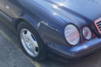 Optique avant principal gauche (feux)(phare) MERCEDES CLASSE CLK 208