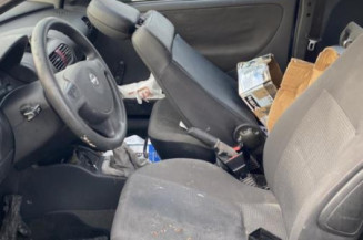 Feu arriere principal gauche (feux) OPEL CORSA C