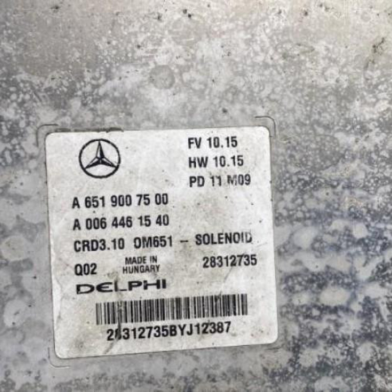 Calculateur moteur MERCEDES CLASSE C 204 Photo n°2