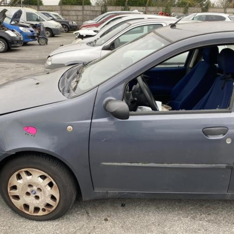 Serrure arriere gauche FIAT PUNTO 2 Photo n°8