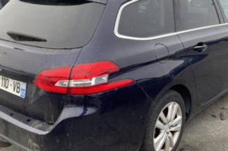 Pare boue arriere droit PEUGEOT 308 2 SW