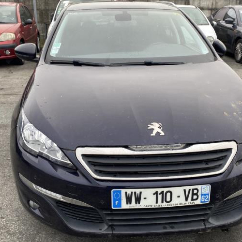 Pare boue arriere droit PEUGEOT 308 2 SW Photo n°13