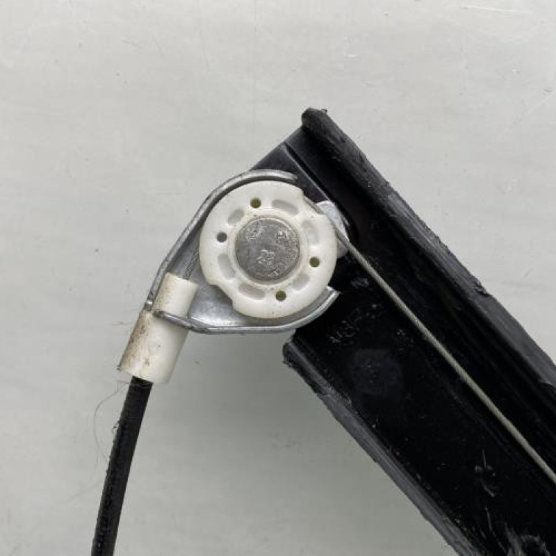Leve vitre electrique avant gauche CHEVROLET SPARK Photo n°4