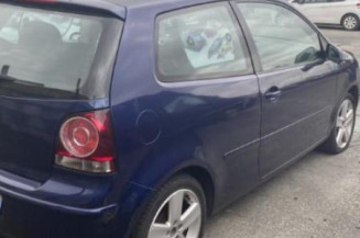Leve vitre electrique avant gauche VOLKSWAGEN POLO 4