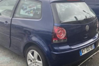 Leve vitre electrique avant gauche VOLKSWAGEN POLO 4