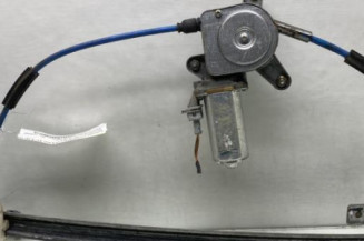 Leve vitre electrique avant droit PEUGEOT 406 Photo n°1