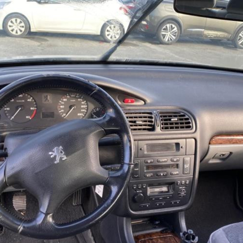 Leve vitre electrique avant droit PEUGEOT 406 Photo n°17