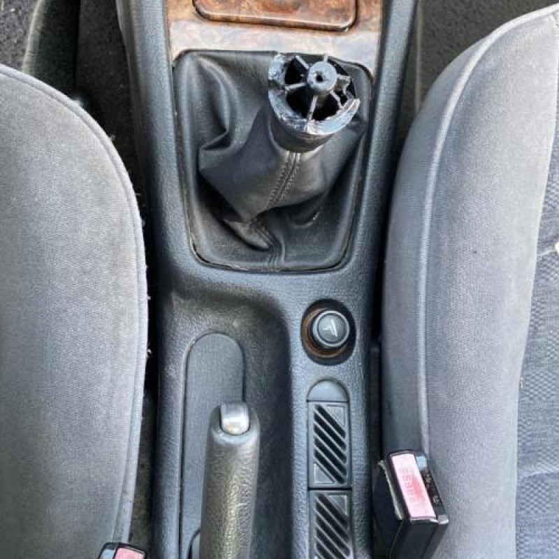 Leve vitre electrique avant droit PEUGEOT 406 Photo n°20