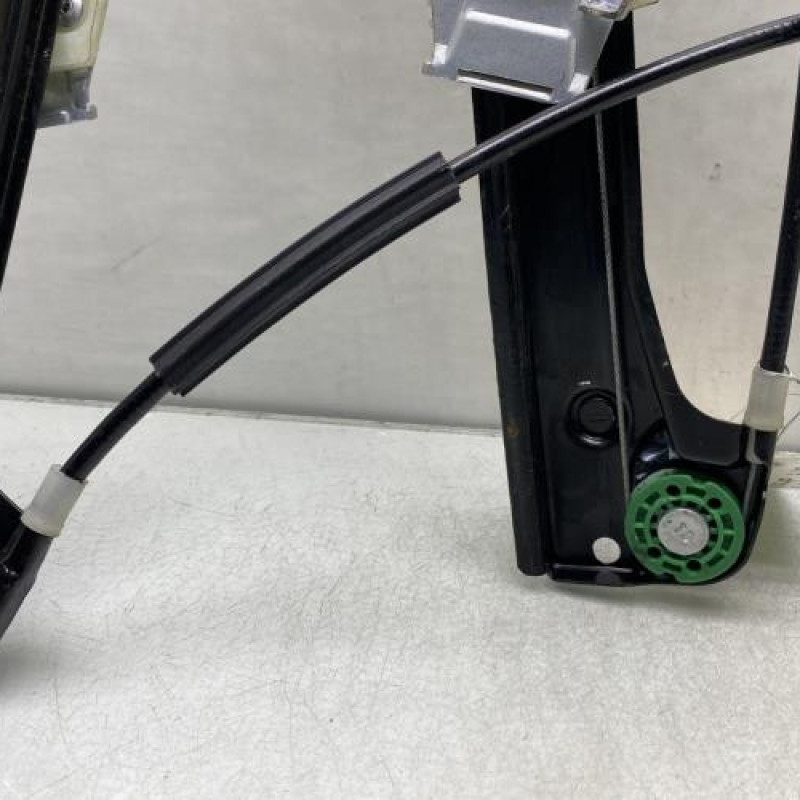 Leve vitre electrique avant droit VOLKSWAGEN POLO 5 Photo n°3