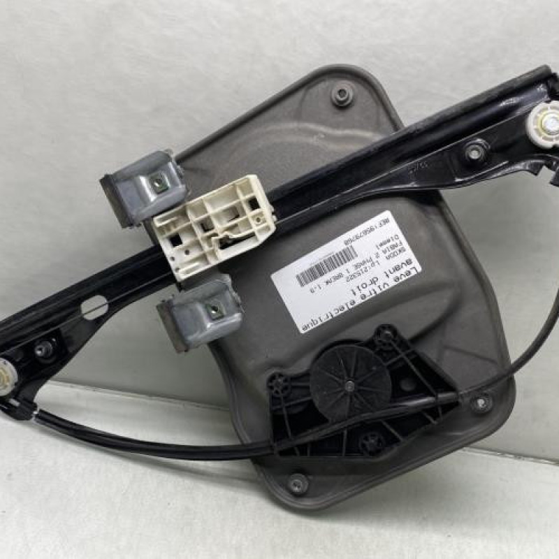 Leve vitre electrique avant droit SKODA FABIA 2 Photo n°4