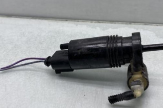 Pompe lave glace avant MERCEDES CLASSE B 246 Photo n°1