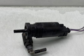 Pompe lave glace avant MERCEDES CLASSE B 246