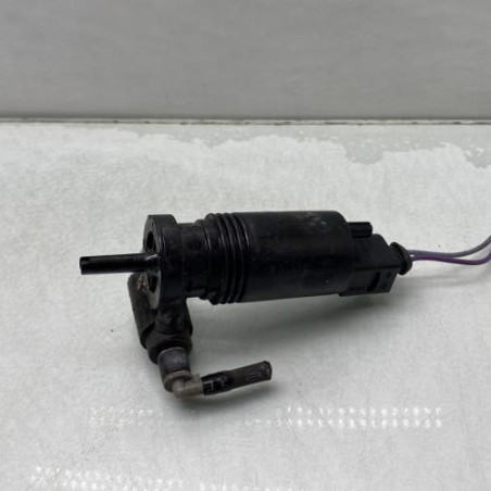 Pompe lave glace avant MERCEDES CLASSE B 246
