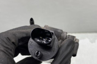 Pompe lave glace avant MERCEDES CLASSE B 246