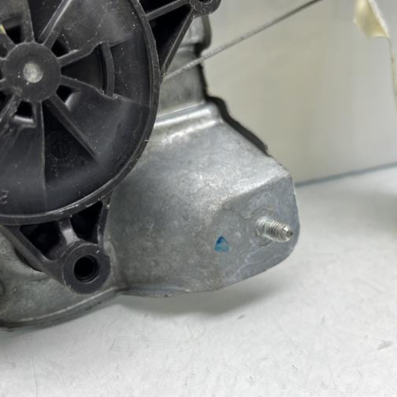 Leve vitre electrique avant droit PEUGEOT 208 1 Photo n°3