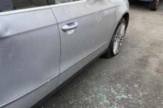 Pare soleil gauche VOLKSWAGEN PASSAT 5