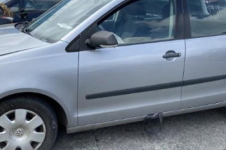 Leve vitre electrique avant gauche VOLKSWAGEN POLO 4