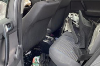 Leve vitre electrique avant gauche VOLKSWAGEN POLO 4