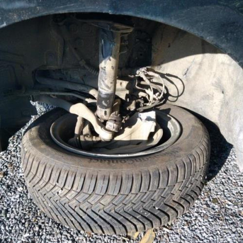 Pompe lave glace avant BMW SERIE 1 F20 Photo n°9