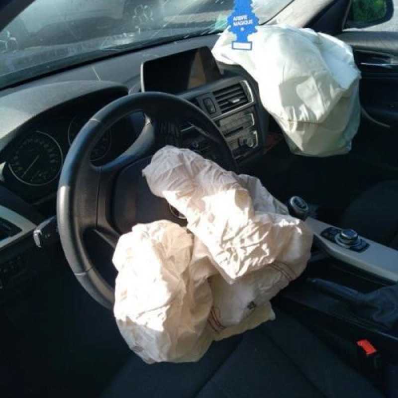 Pompe lave glace avant BMW SERIE 1 F20 Photo n°11