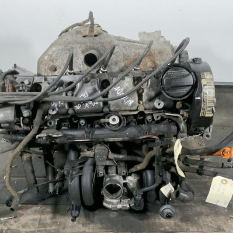 Moteur VOLKSWAGEN POLO 3 Photo n°2