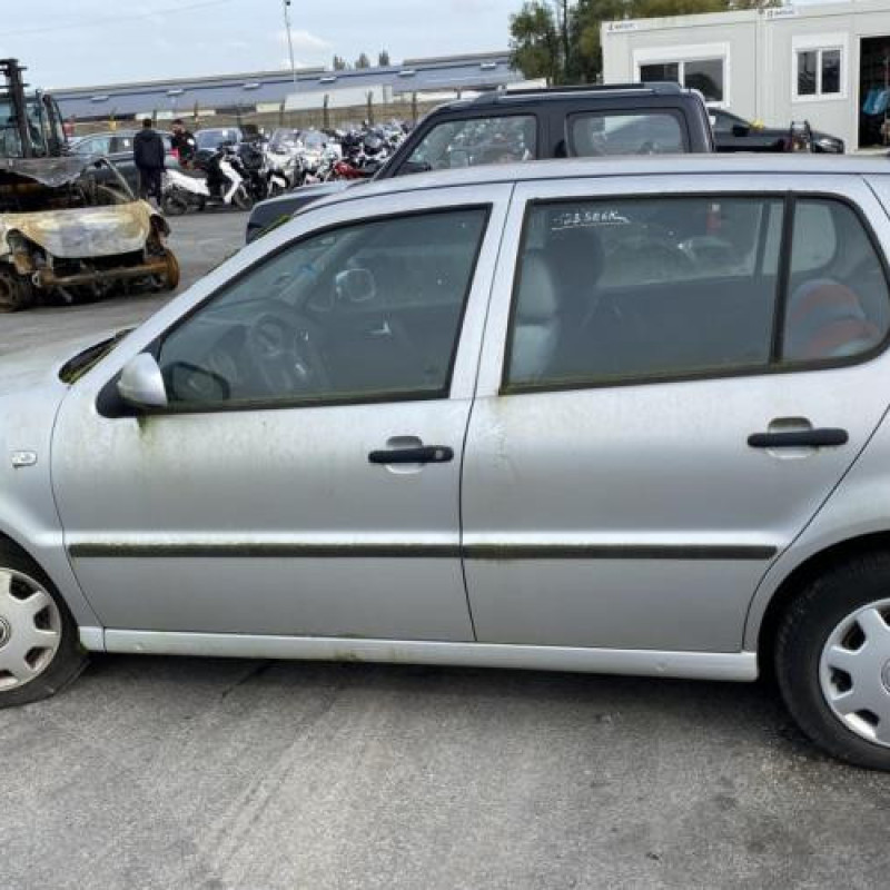 Moteur VOLKSWAGEN POLO 3 Photo n°10