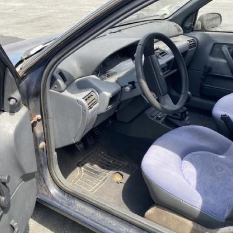 Porte avant gauche RENAULT CLIO 1 Photo n°9