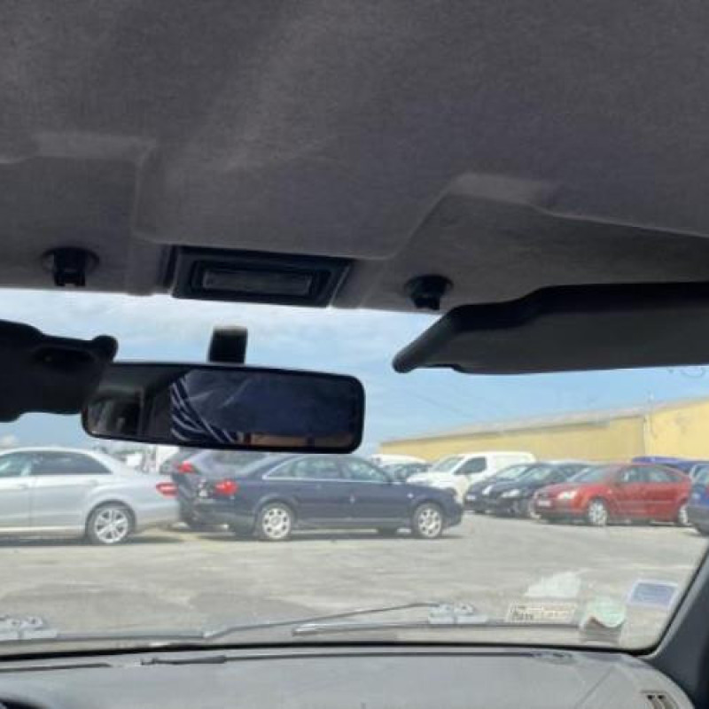 Porte avant gauche RENAULT CLIO 1 Photo n°13