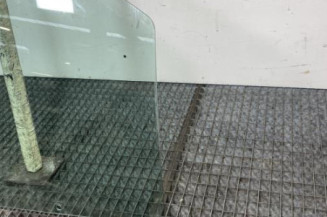 Vitre avant droit CITROEN C3 2