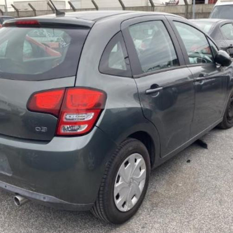 Vitre avant droit CITROEN C3 2 Photo n°9