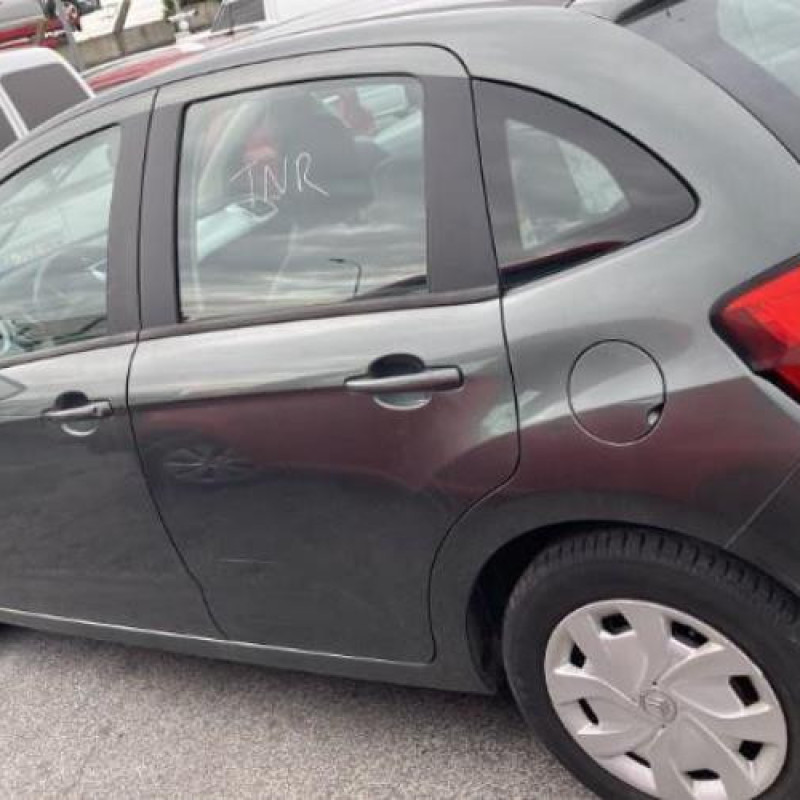 Vitre avant droit CITROEN C3 2 Photo n°12