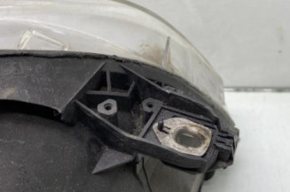 Optique avant principal gauche (feux)(phare) MERCEDES CLASSE B 245